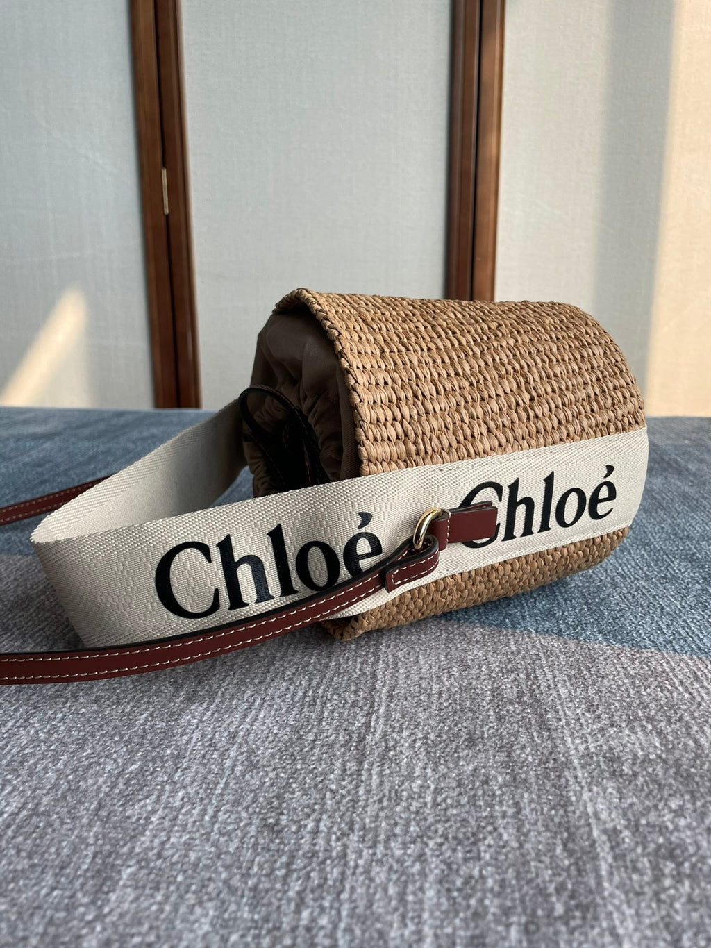 SMALL WOODY BASKET 17 IN NATURAL FIBERS BEIGE WEBBING DARK BROWN CALFSKIN